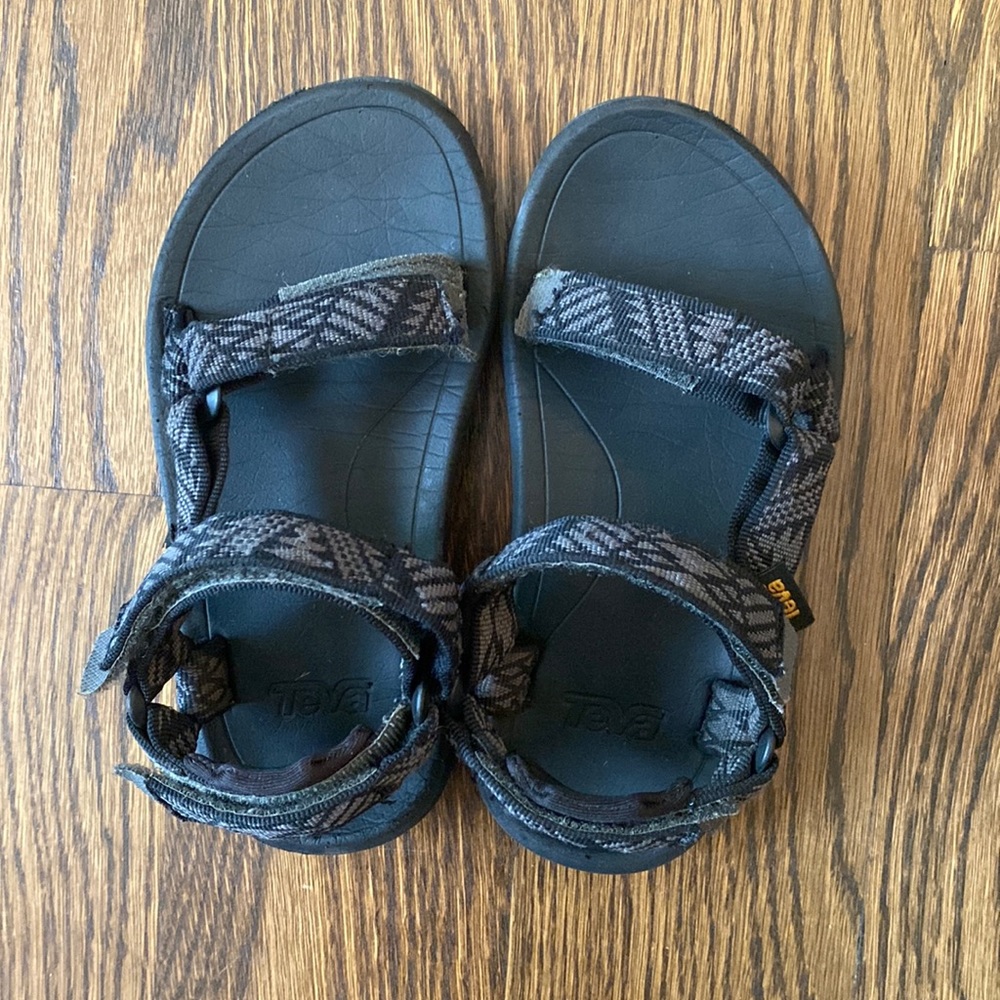 Boy’s size 12 Teva shoes
